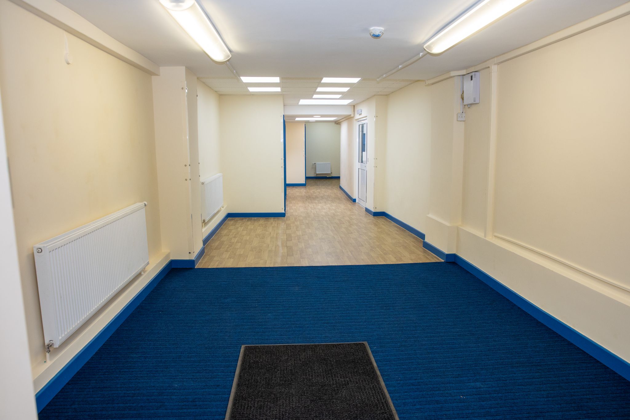 Entrance Lobby 330 sq. ft.   30.65 sq. m